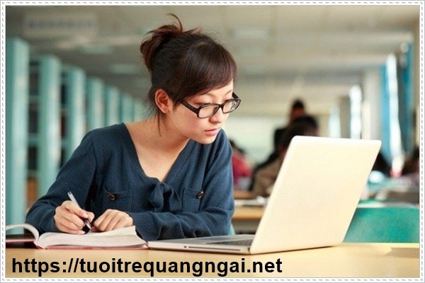 Học tiếng Hàn cho người đi làm bằng online trực tuyến