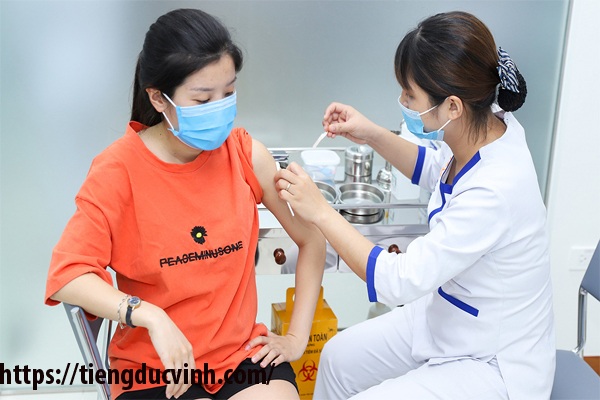 tiêm phòng ngừa bệnh cho gia đình