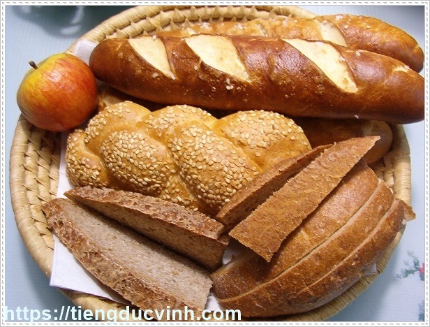 Bánh mì là món ăn không thể bỏ qua khi đến Đức