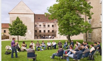 Bí quyết tự học tiếng Đức hiệu quả với 4 kỹ năng Nghe, Nói, Đọc 