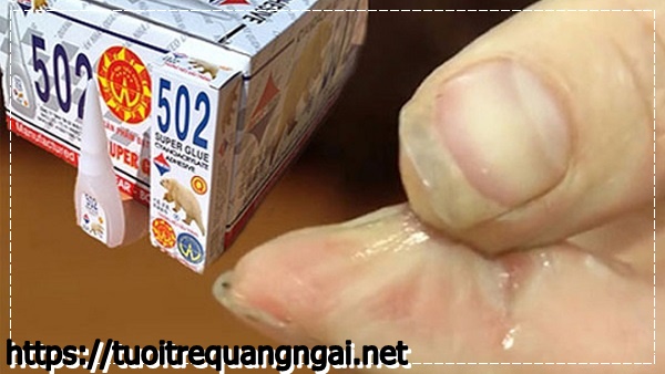 Những cách tẩy keo 502 trên gỗ hiệu quả tức thì
